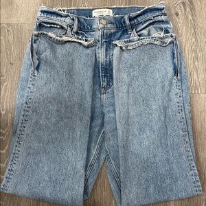 Abercrombie & Fitch 90s Straight Ultra High Rise Size 31